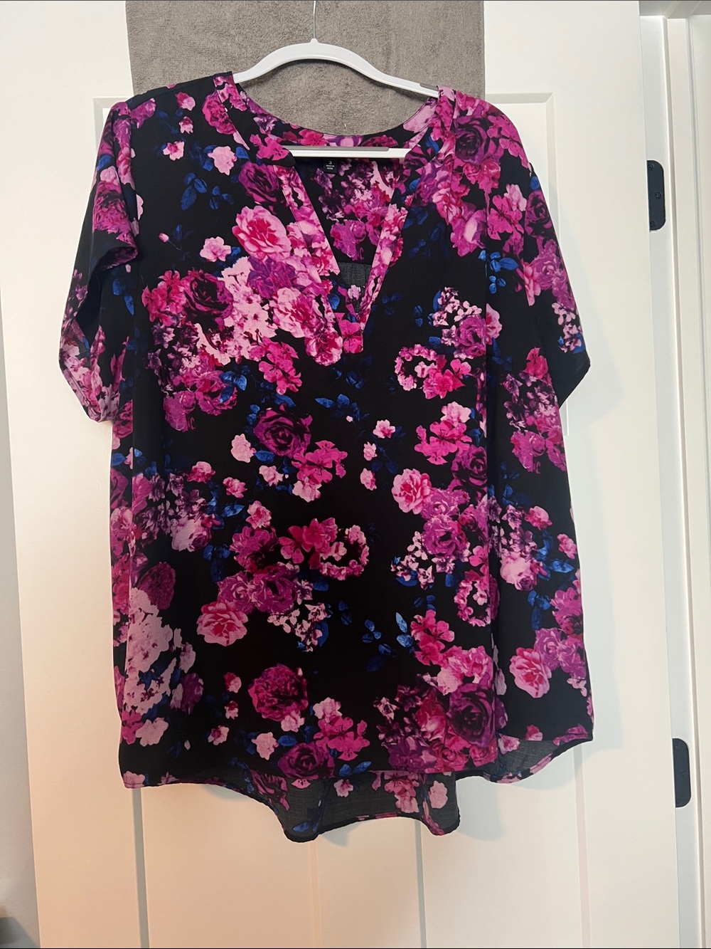 Torrid Women’s Black Floral V-Neck Blouse - Pink Floral Print